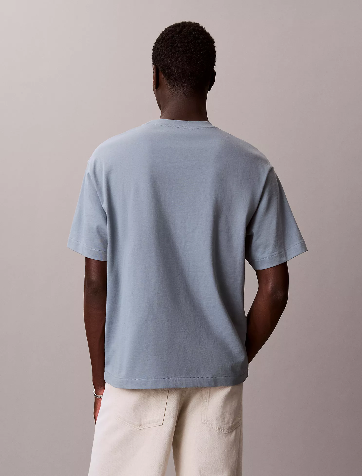 Camiseta Calvin Klein de cuello redondo de corte relajado con logo Archive