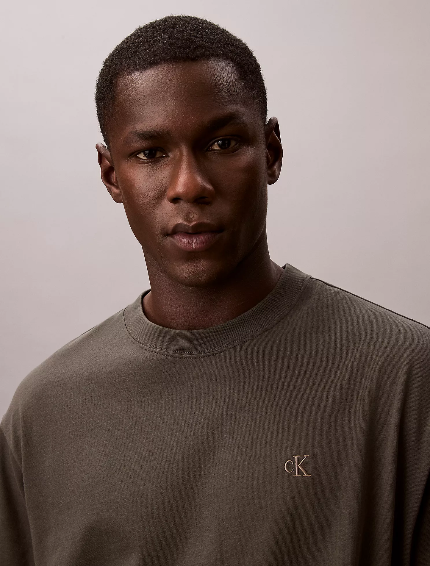 Camiseta Calvin Klein de cuello redondo de corte relajado con logo Archive